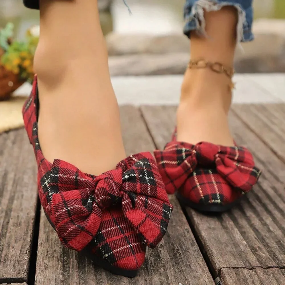 Red Casual Women's Flat Slip-On Loafers with Plaid Floral Design